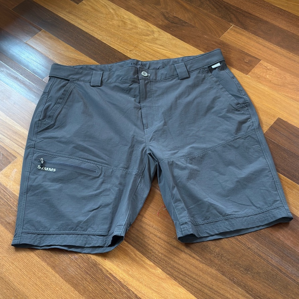 🎣 Simms Guide Fishing Shorts - Size XL - Quick Dry, UPF, Clean